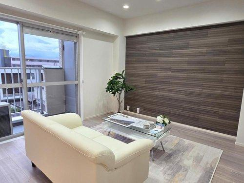 ロータス日東マンションの居間・リビング|お部屋の雰囲気にピッタリの家具は、コーディネーターがセレクトしました。