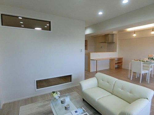 ロータス日東マンションの居間・リビング