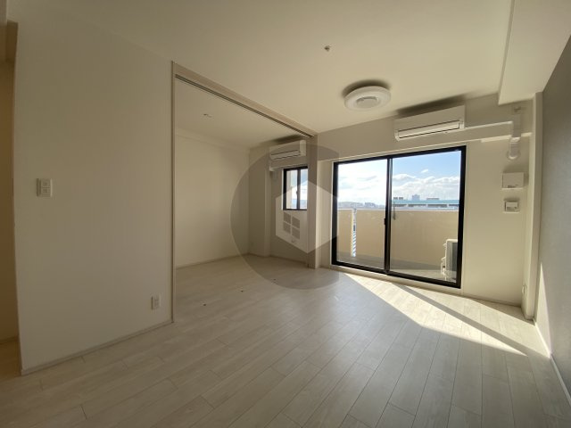 ソルテラスOSAKA EAST GATEの寝室