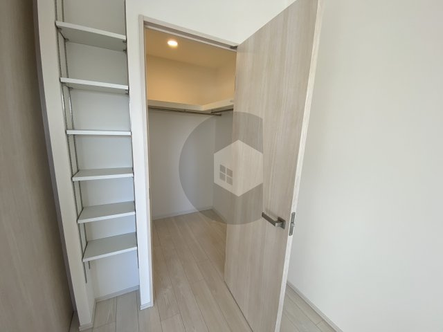 ソルテラスOSAKA EAST GATEの収納