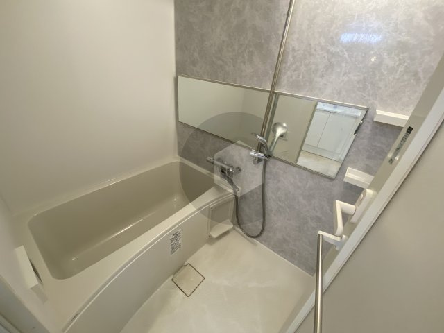 ソルテラスOSAKA EAST GATEの浴室