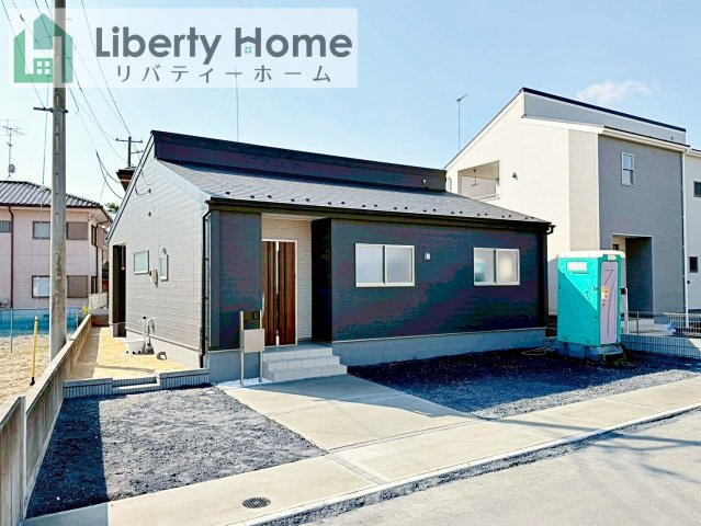 石岡市府中第1　新築戸建　3号棟の外観|ご予約をいただければ、『平日の空いた時間』『周辺物件まとめて見たい』『1件だけ見たい』ももちろん可能です♪
お気軽にお問合せください♪