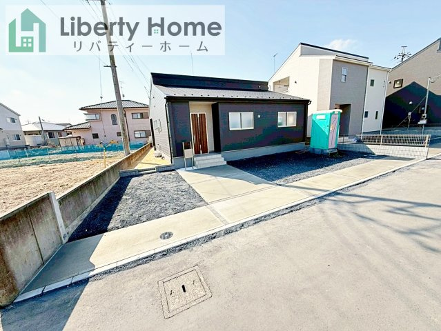 石岡市府中第1　新築戸建　3号棟の駐車場