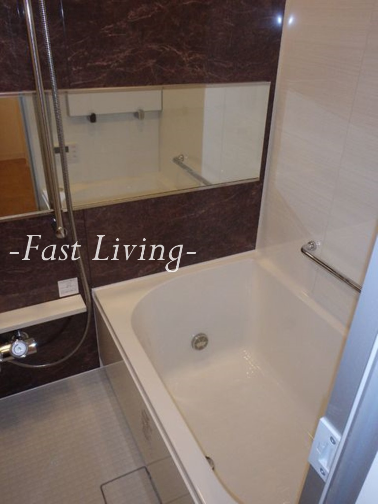 グランスイート四谷二丁目レジデンスの浴室