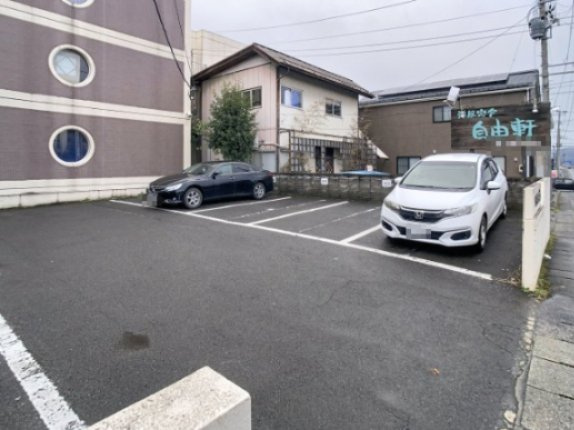 リベルSATOの駐車場