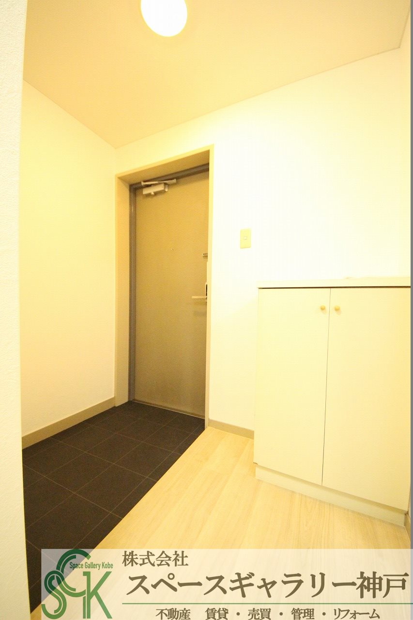 学が丘カレッジハイツの玄関|※お部屋により仕様が異なる場合があります。