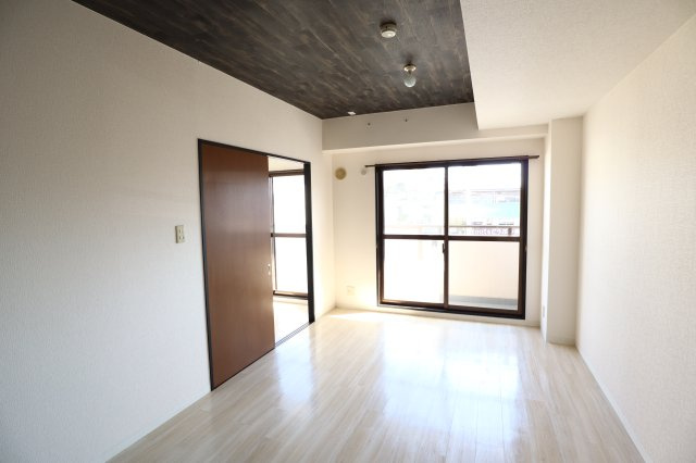 グレイスヴィラの居間・リビング