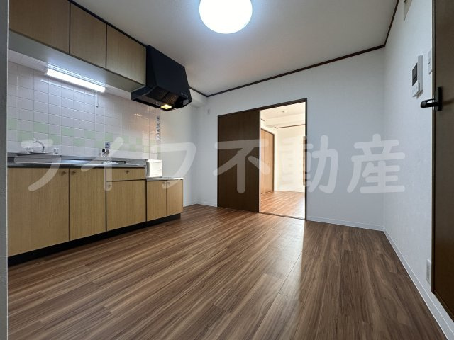 ドミール新深江の居間・リビング