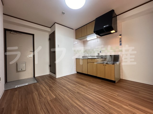 ドミール新深江の居間・リビング