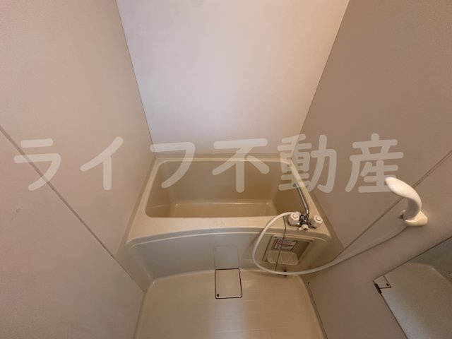 ドミール新深江の浴室