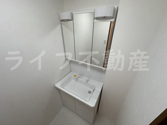 ドミール新深江の独立洗面台