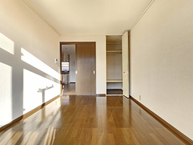 エイティーⅠの居間・リビング