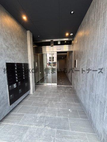 GlanZ　六ツ門のエントランス