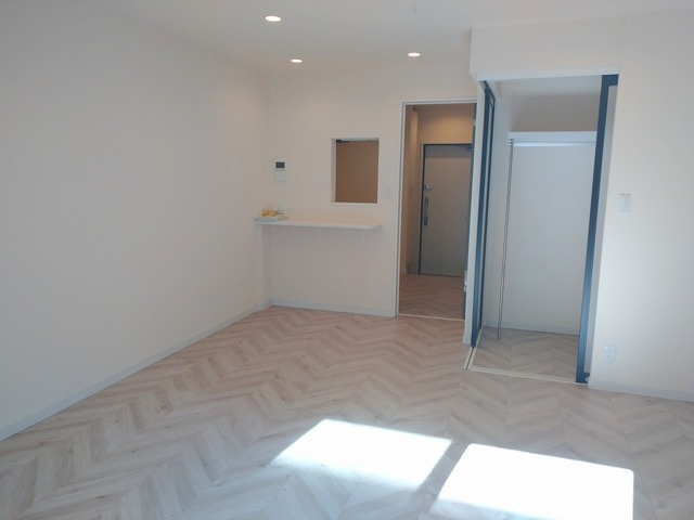 ボナ　ヴィータ鷹番の寝室|★明るいフローリングのお部屋です★