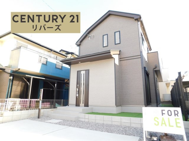 名古屋市港区東蟹田の新築一戸建の外観|◇限定１棟◇　　新価格！！いつでも見学出来ます♪（お問合せ当日、平日、水曜、夜間でもＯＫ）　敷地５０．３４坪　長期優良住宅♪　駐車並列３台ＯＫ　南に人工芝の庭付き♪　全室南向き、陽当たり良好！！