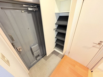 【玄関】 | ハイツイレブン2号館