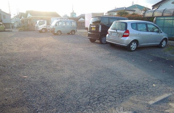 ピュアハイツの駐車場