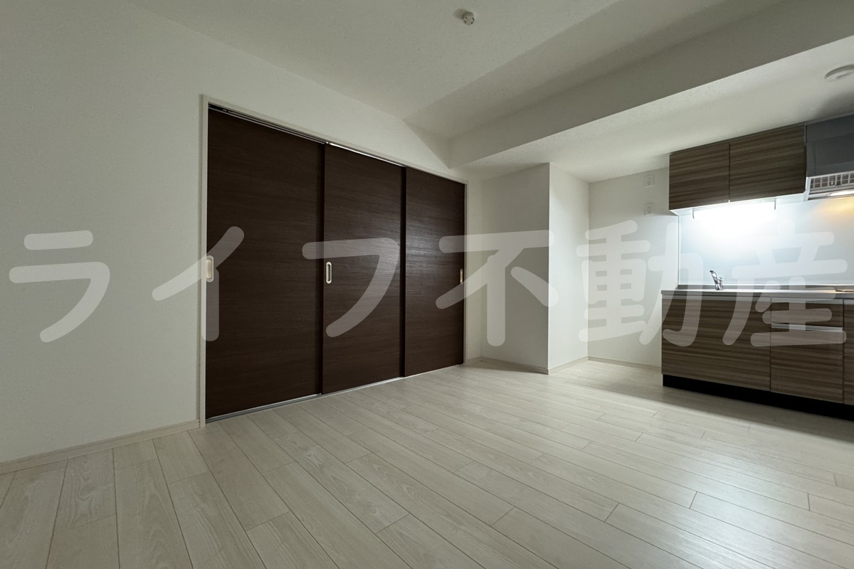 ジャカルタ519の洋室|使い勝手のいい洋室です