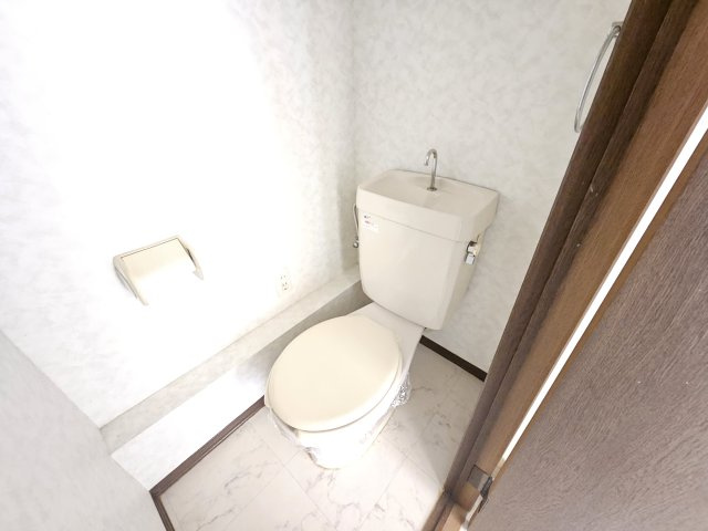 エイティーⅠのトイレ