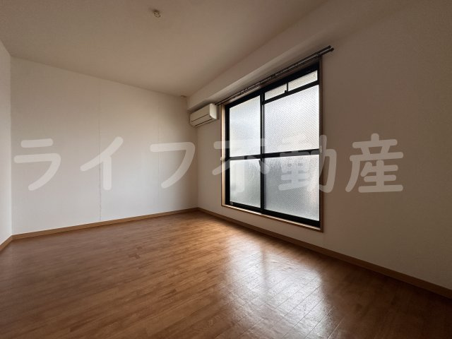 ドムール緑橋の居間・リビング