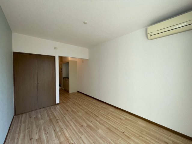 エステートピア小倉の居間・リビング