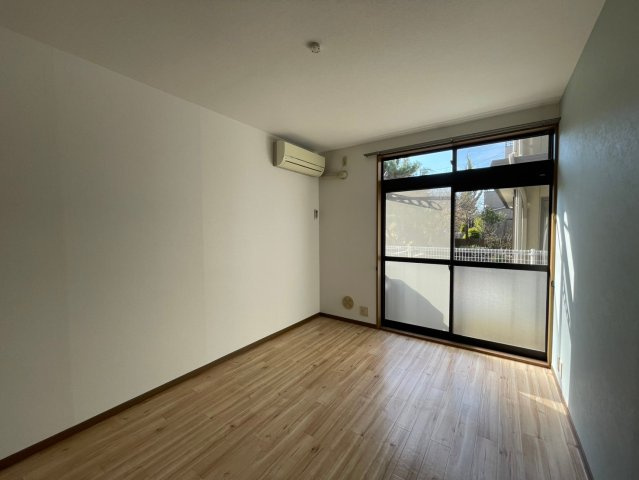 エステートピア小倉の寝室