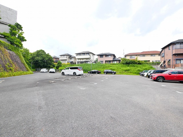 四季の住処欅邸の駐車場|駐車場があるので、車を買う予定の方も安心です