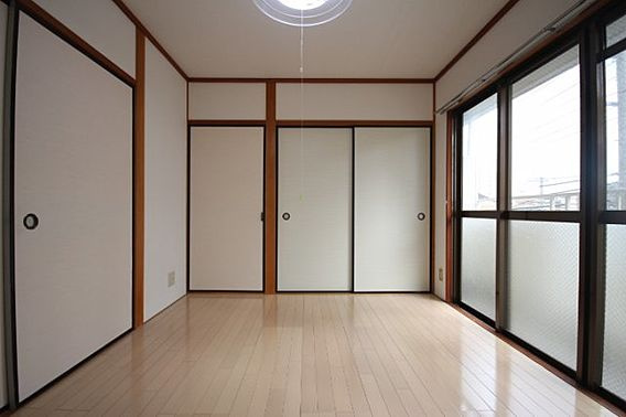 エトワール王子の居間・リビング