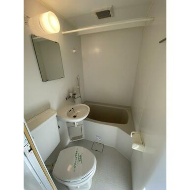 ロイヤルコート六甲桜ケ丘の浴室