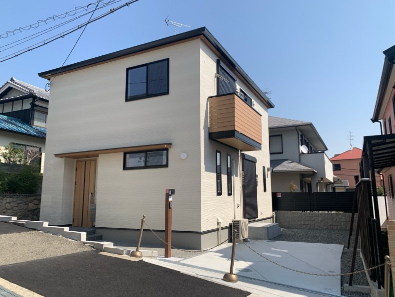 三条町貸家の外観