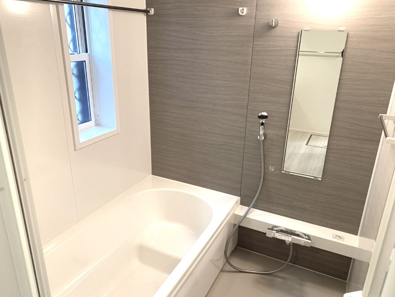 三条町貸家の浴室