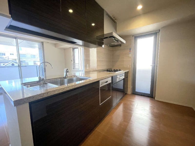 ザ・パークハウス芦屋春日町のキッチン