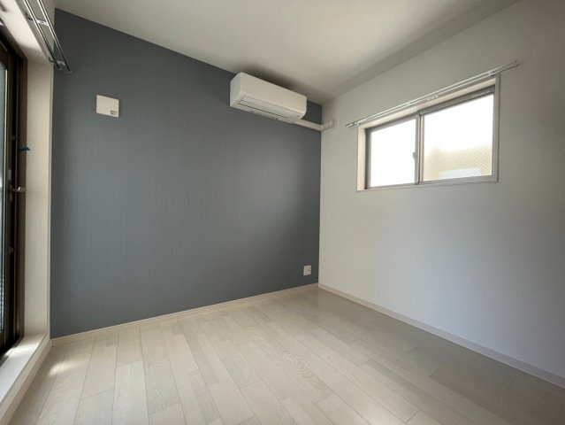 F asecia aireの居間・リビング