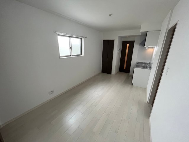 F asecia aireの居間・リビング