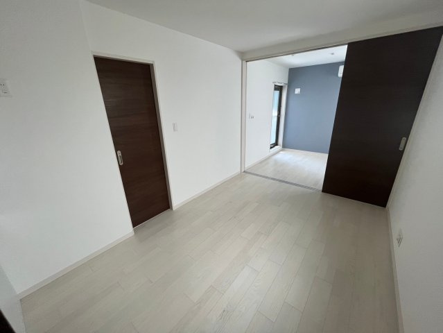 F asecia aireの居間・リビング