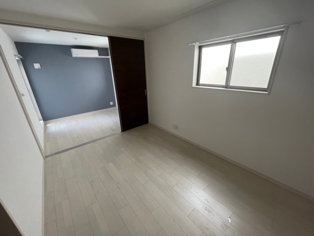 F asecia aireの居間・リビング