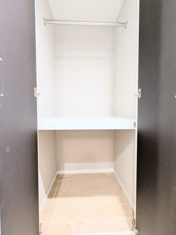 菊川グリーンハイツの収納|～シーズンクローク写真～