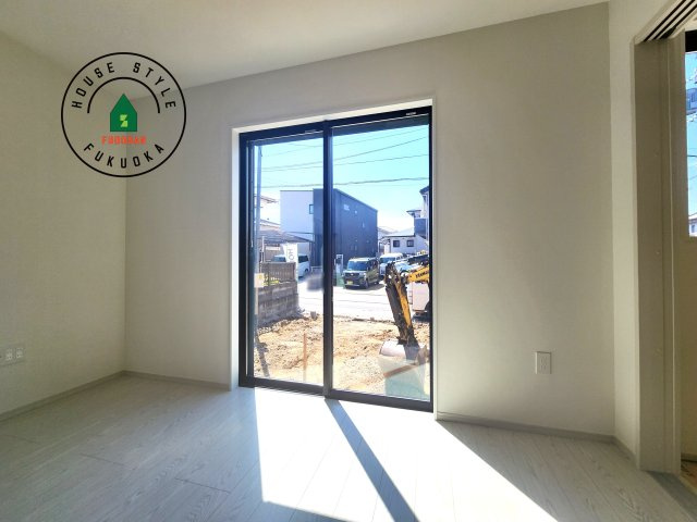 大野城市若草2丁目第2-1棟（1号棟）の展望|窓から緑が見える物件も魅力的です。