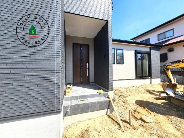 大野城市若草2丁目第2-1棟（1号棟）の外観：施工例|おでかけの時も帰った時も、「我が家」を最初に感じでもらえる素敵な空間に。