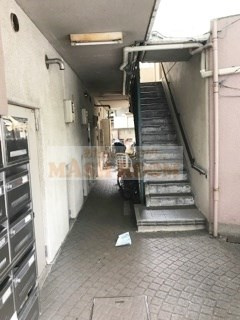 ヤマキ荻窪マンションのエントランス