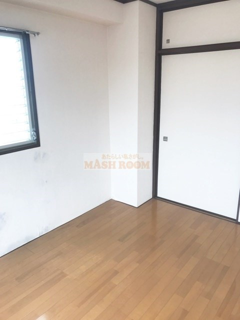 ヤマキ荻窪マンションの寝室