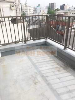 ヤマキ荻窪マンションのバルコニー