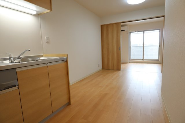 クレアール五位堂の居間・リビング