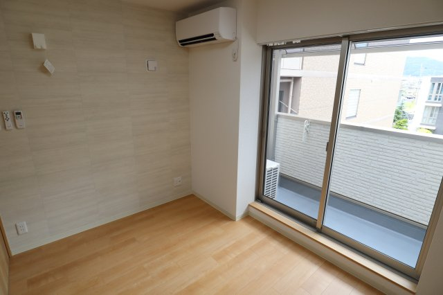 クレアール五位堂の洋室