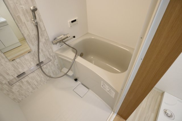 クレアール五位堂の浴室