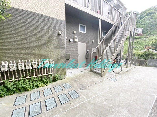 ブランボヌール湘南田浦のエントランス|開放的なエントランス♪