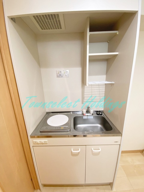 ブランボヌール湘南田浦のキッチン|収納棚付きキッチン♪