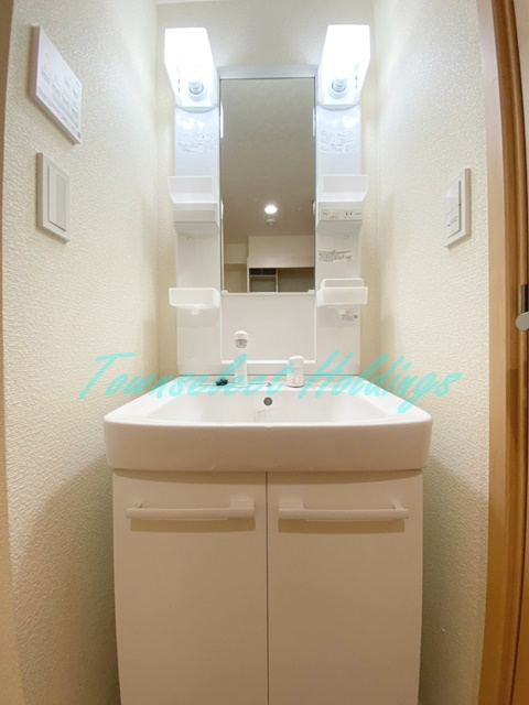 ブランボヌール湘南田浦の洗面所|独立洗面台♪