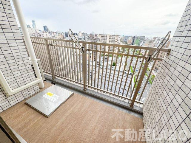 プレジオ難波ASIANのバルコニー