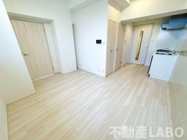 プレジオ難波ASIANの居間・リビング